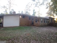 215 Hunt Road, Kathleen, GA 31047