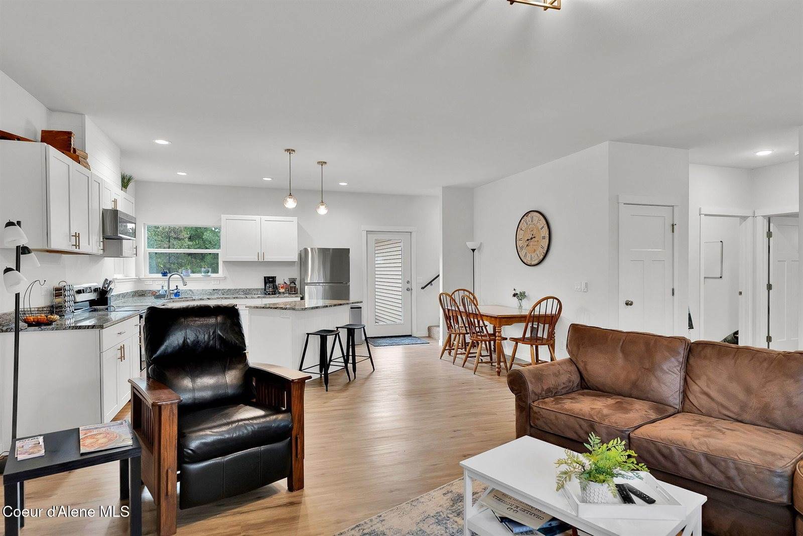 99 James Wy Rd, Oldtown, ID 83822