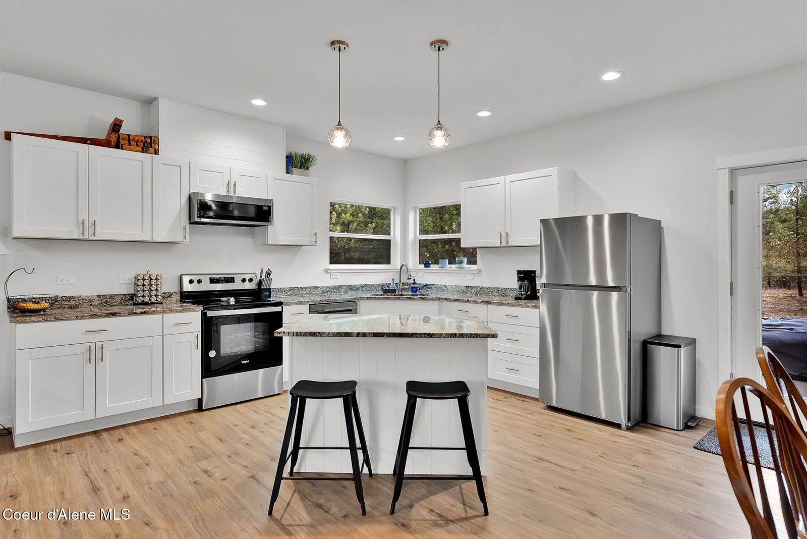 99 James Wy Rd, Oldtown, ID 83822