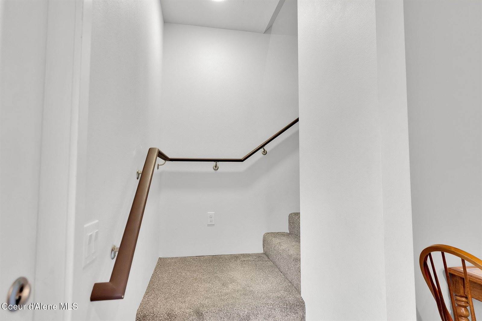 99 James Wy Rd, Oldtown, ID 83822