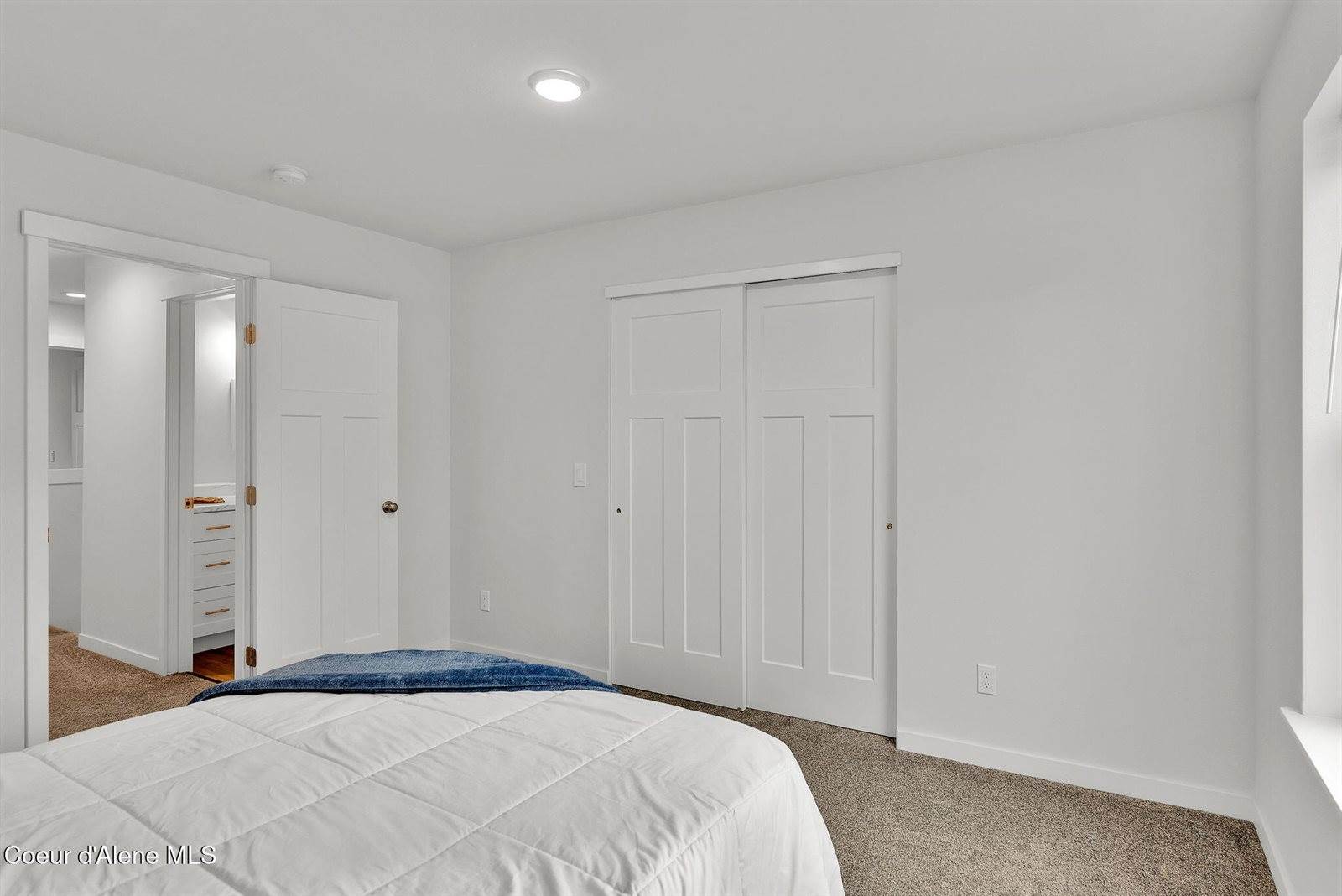 99 James Wy Rd, Oldtown, ID 83822