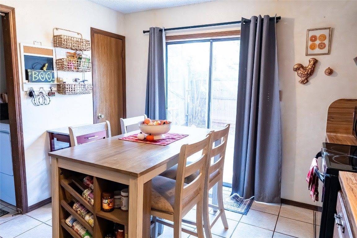 208 Stonewood Drive, Noble, OK 73068