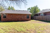 208 Stonewood Drive, Noble, OK 73068