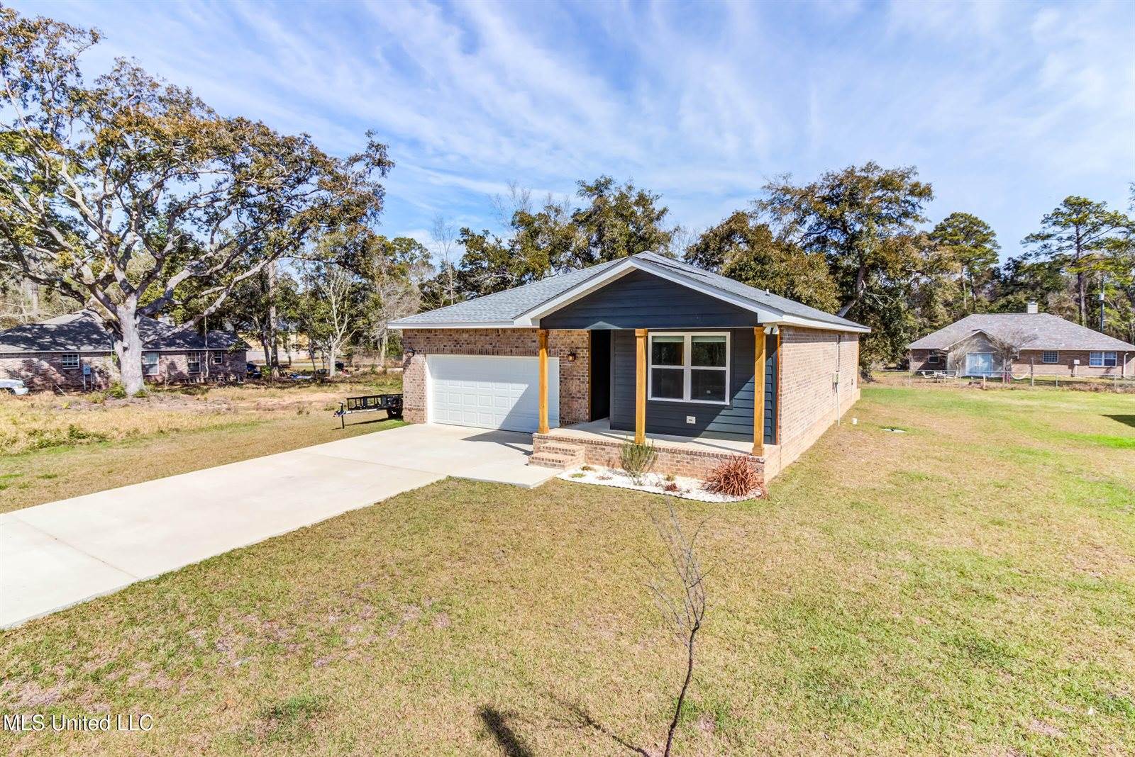 1412 Spruce Street, Ocean Springs, MS 39564