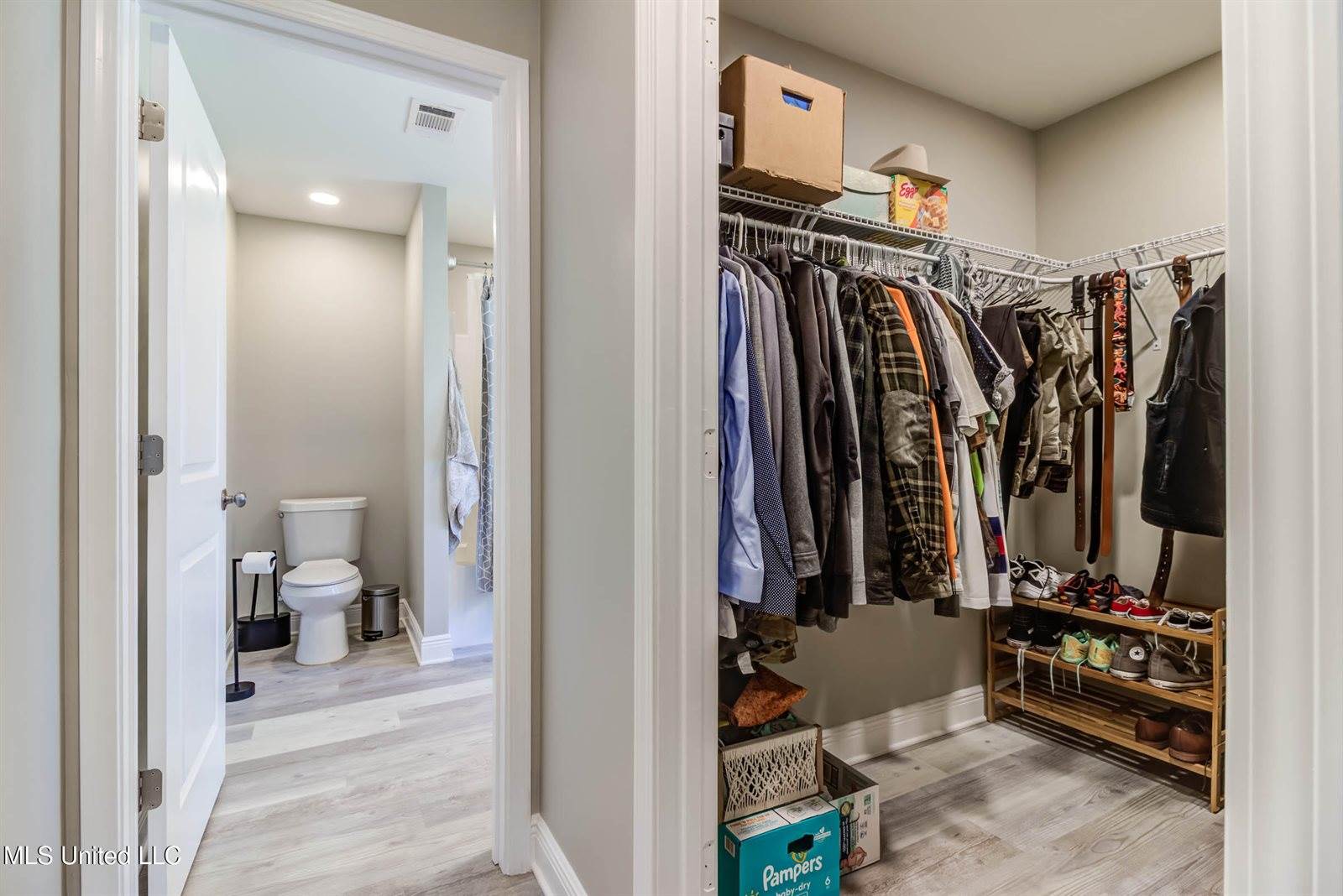 1412 Spruce Street, Ocean Springs, MS 39564