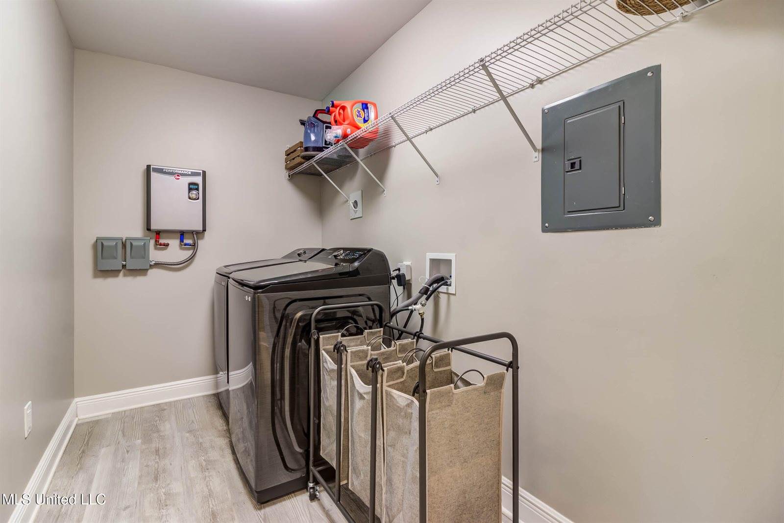 1412 Spruce Street, Ocean Springs, MS 39564