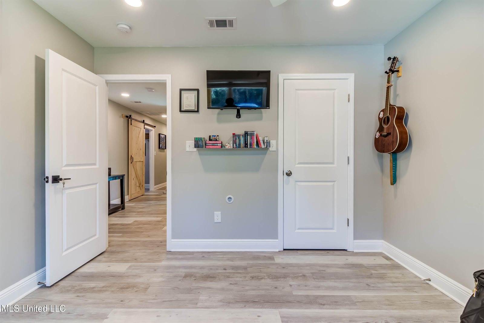 1412 Spruce Street, Ocean Springs, MS 39564