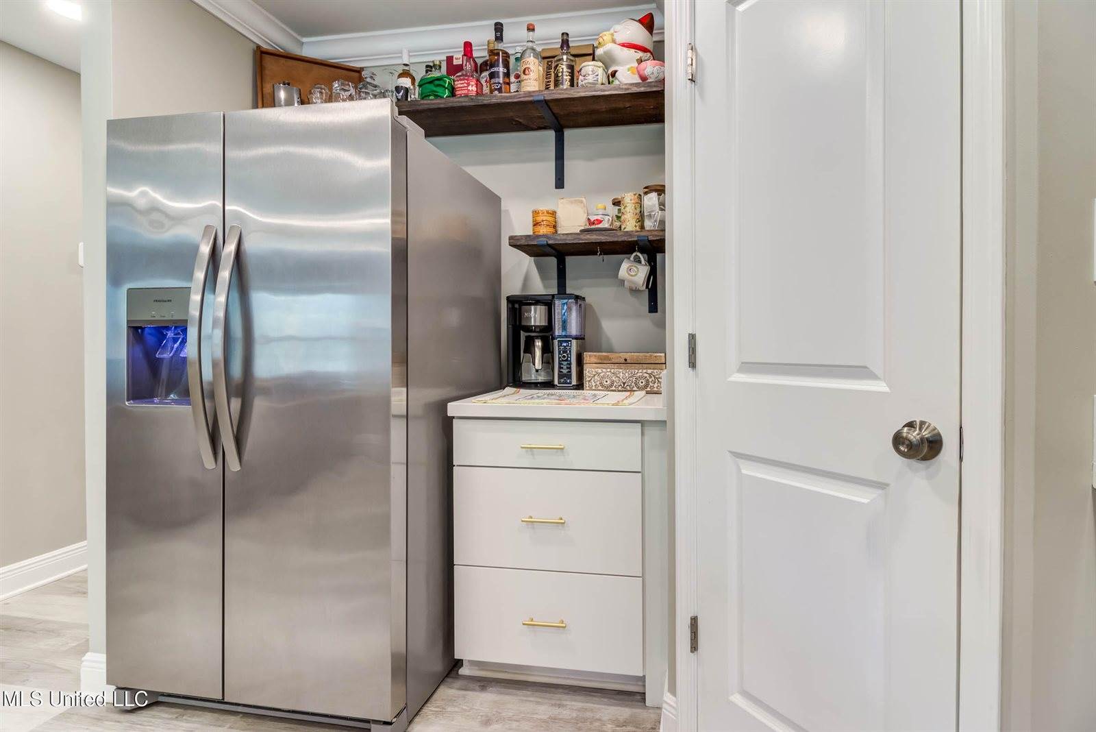 1412 Spruce Street, Ocean Springs, MS 39564