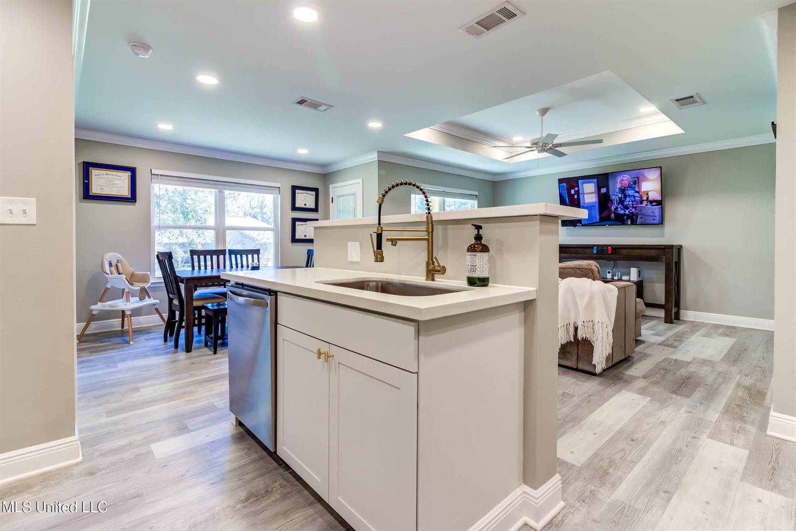 1412 Spruce Street, Ocean Springs, MS 39564