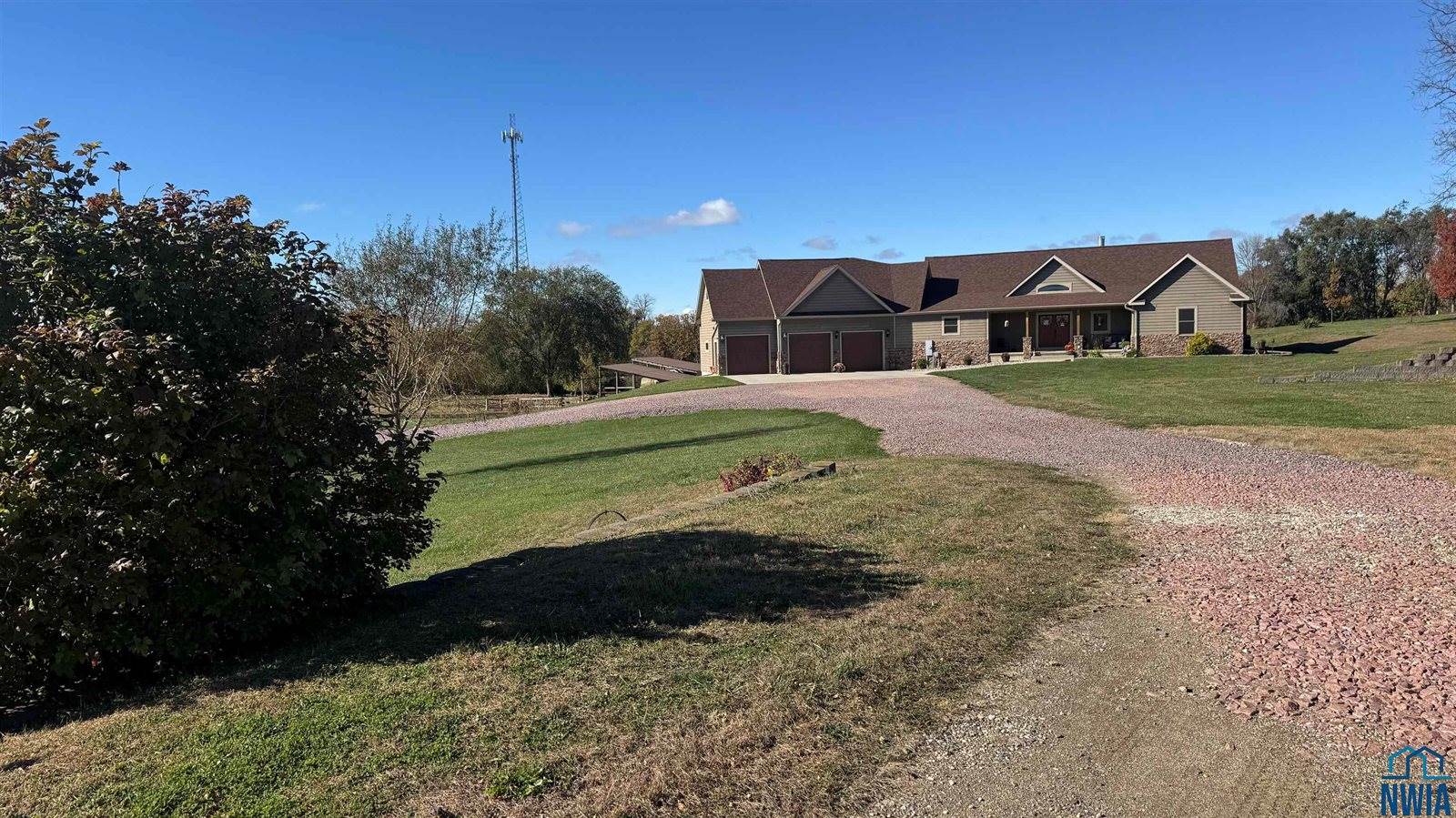 26857 Imperial Rd, Hinton, IA 51024