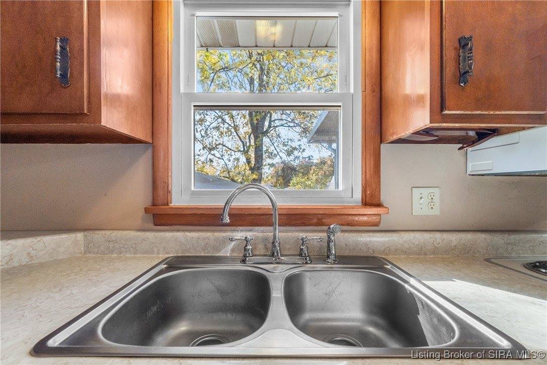 102 Hungate Street, Salem, IN 47167