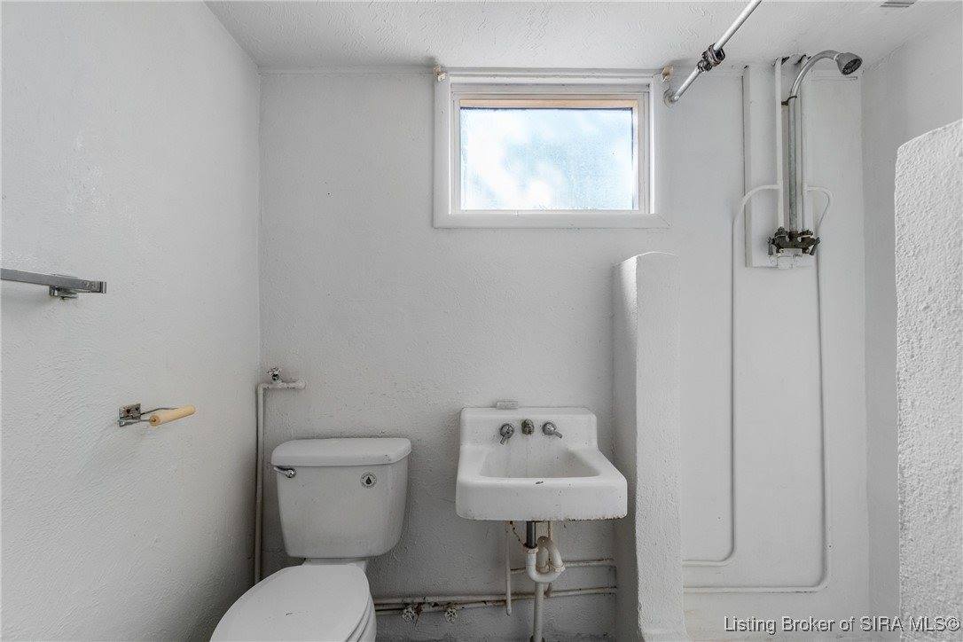 102 Hungate Street, Salem, IN 47167