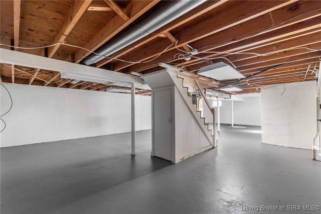 102 Hungate Street, Salem, IN 47167