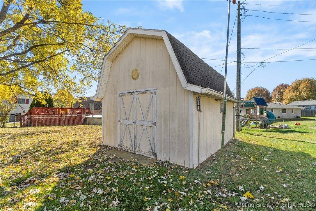 102 Hungate Street, Salem, IN 47167