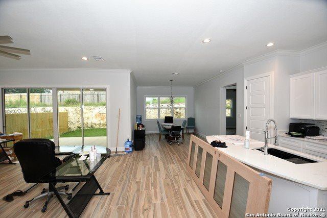 24418 Canyon Row, San Antonio, TX 78260