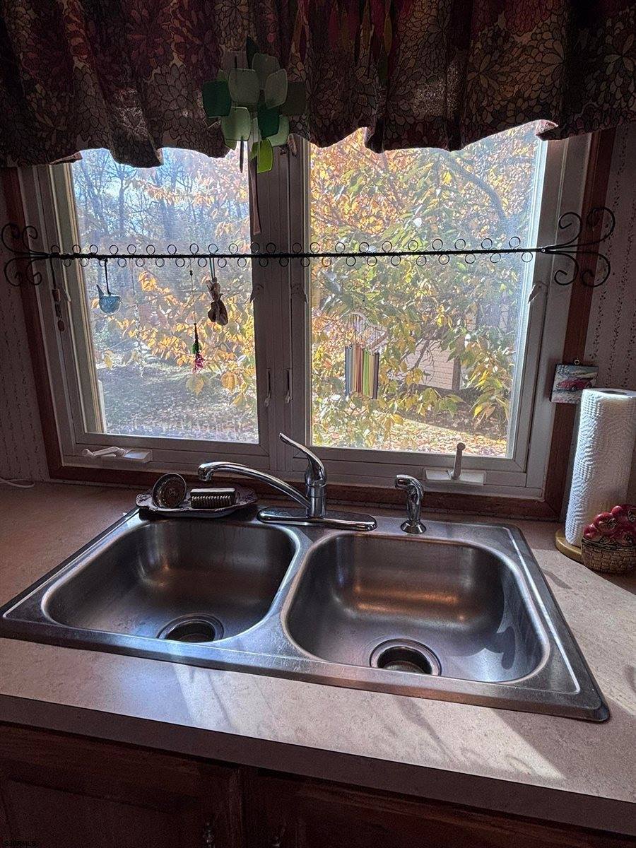 19 Club House Dr, Egg Harbor City, NJ 08215