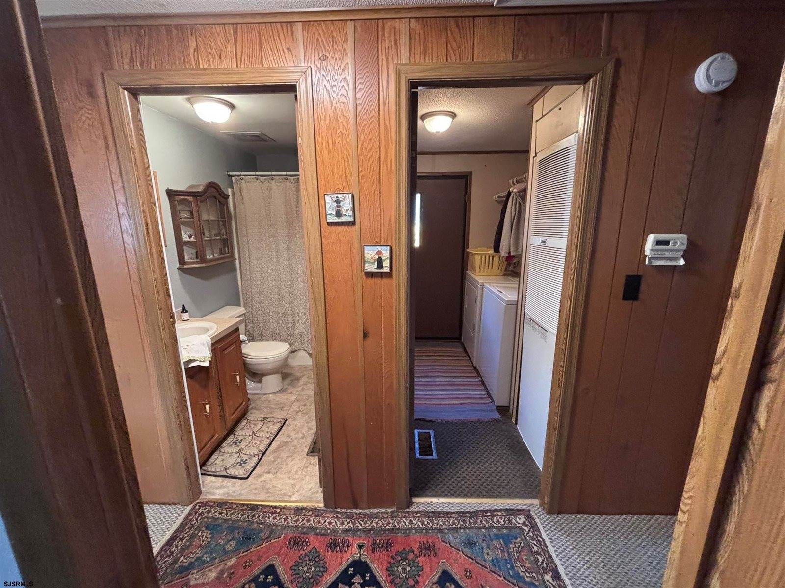 19 Club House Dr, Egg Harbor City, NJ 08215