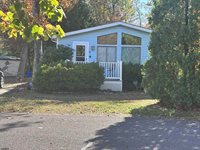 19 Club House Dr, Egg Harbor City, NJ 08215