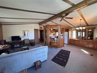 19 Club House Dr, Egg Harbor City, NJ 08215