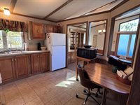 19 Club House Dr, Egg Harbor City, NJ 08215