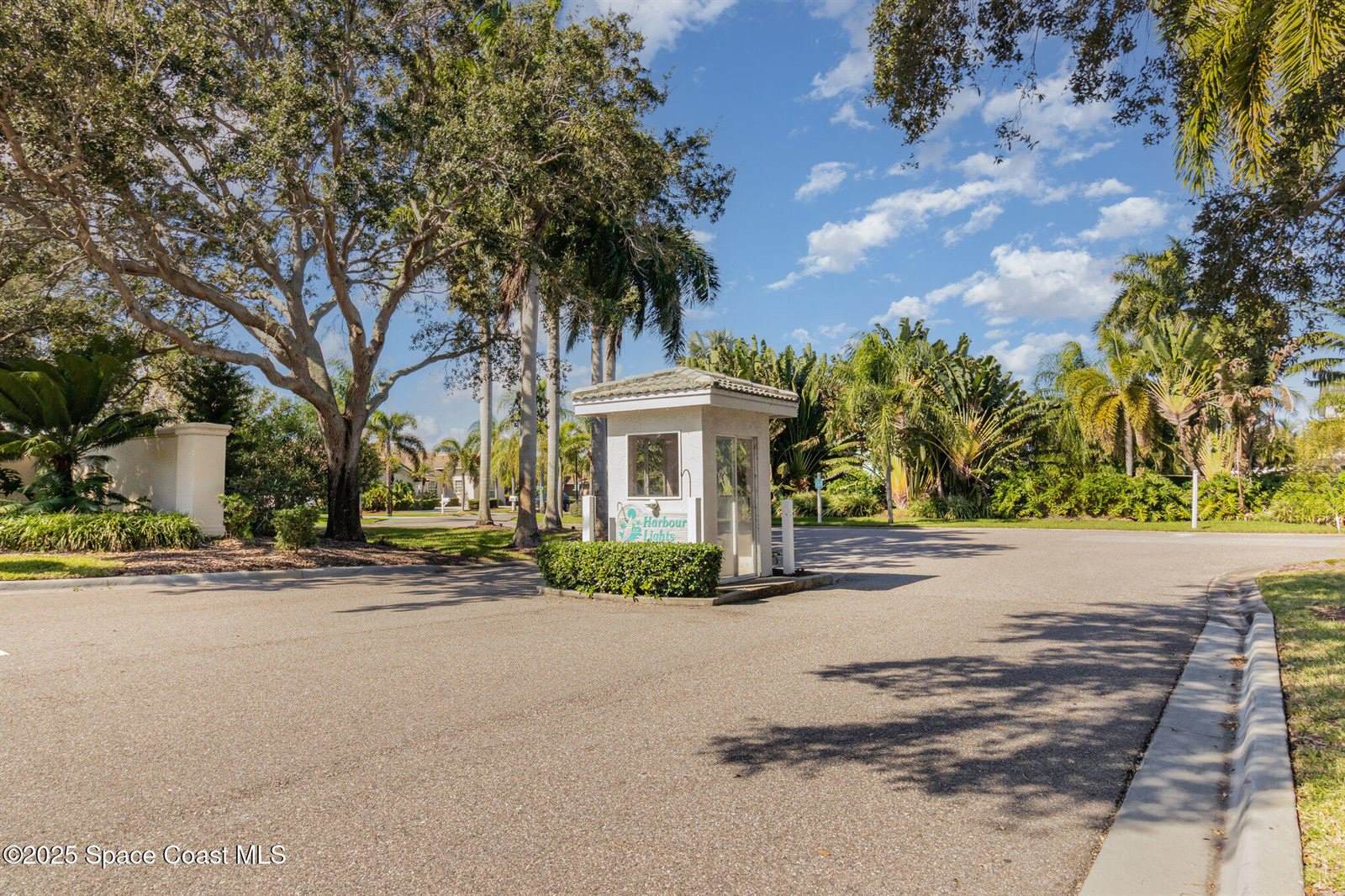 115 Island View Drive, Indian Harbour Beach, FL 32937