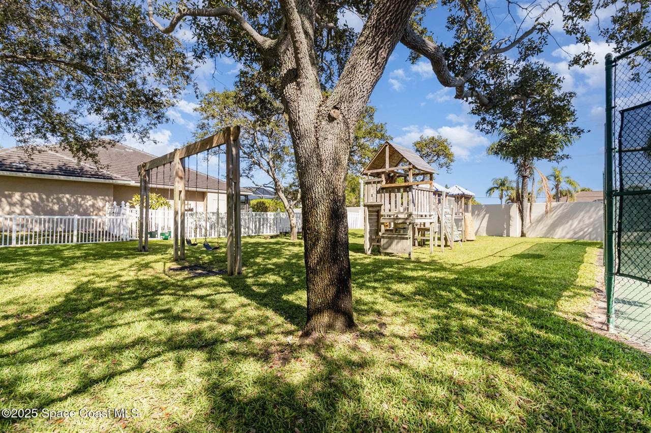 115 Island View Drive, Indian Harbour Beach, FL 32937