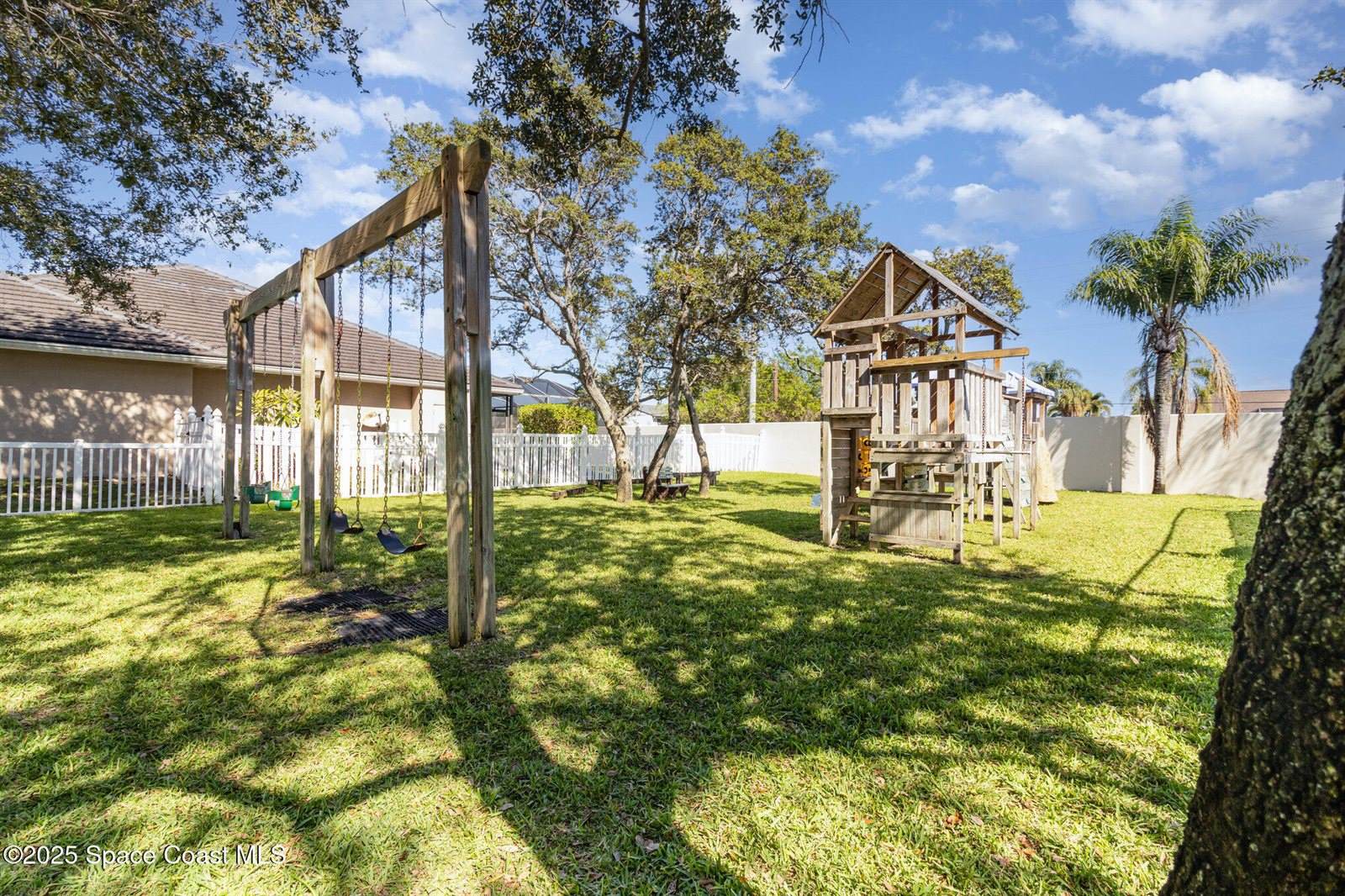 115 Island View Drive, Indian Harbour Beach, FL 32937