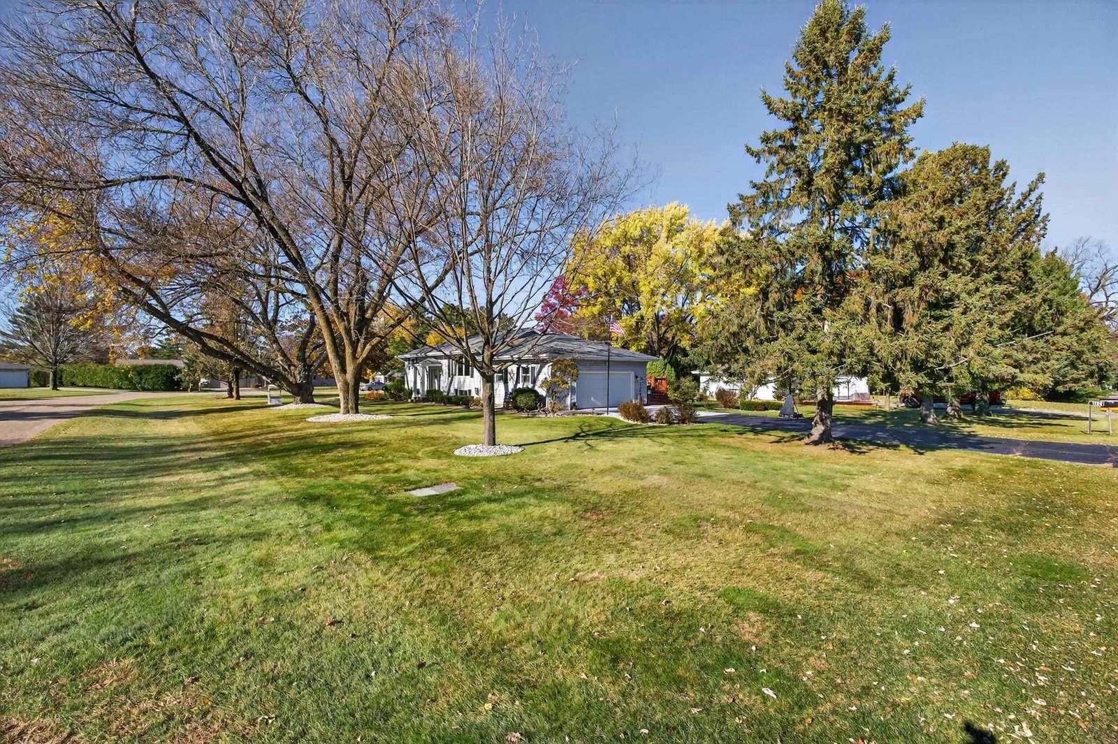 1138 Weeping Willow Circle, Wisconsin Rapids, WI 54494