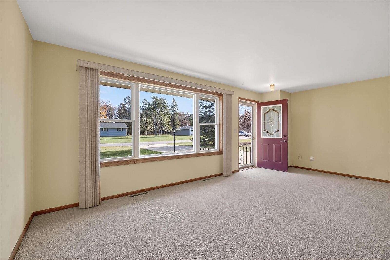 7750 Deer Lane, Wisconsin Rapids, WI 54494