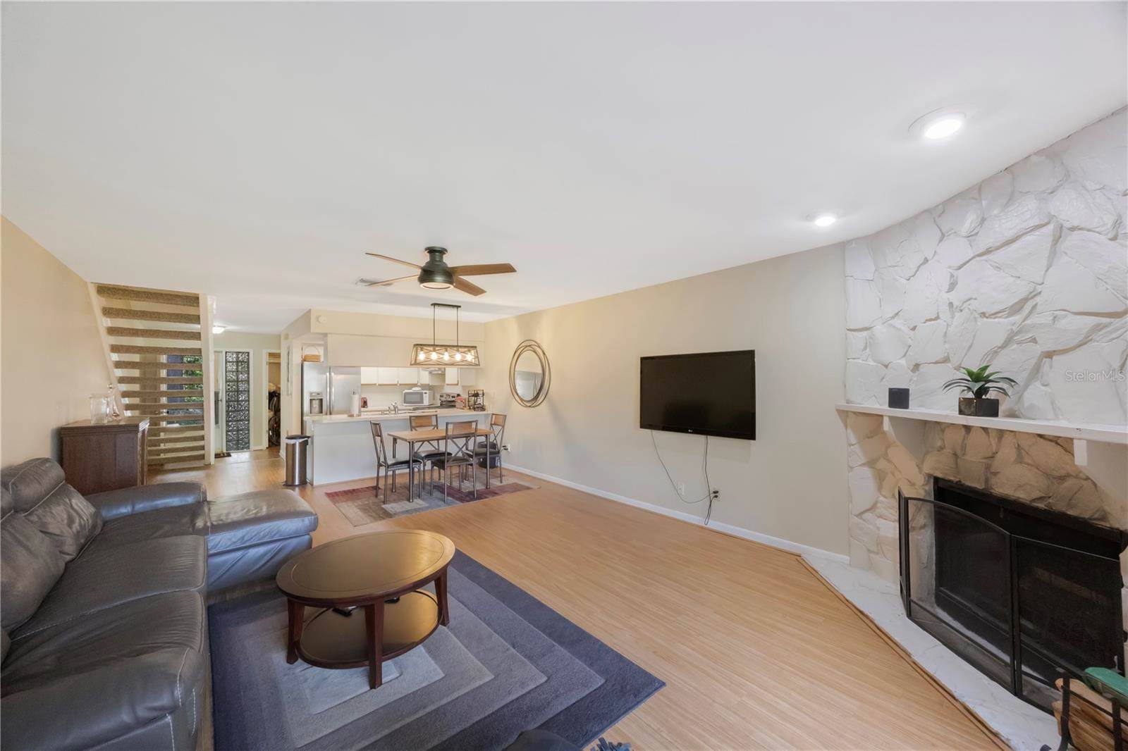 413 Somerset Lane, Palm Harbor, FL 34684