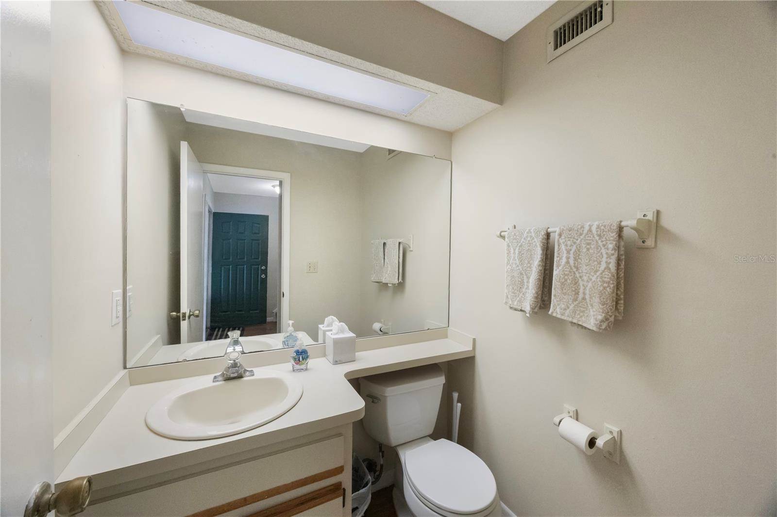 413 Somerset Lane, Palm Harbor, FL 34684