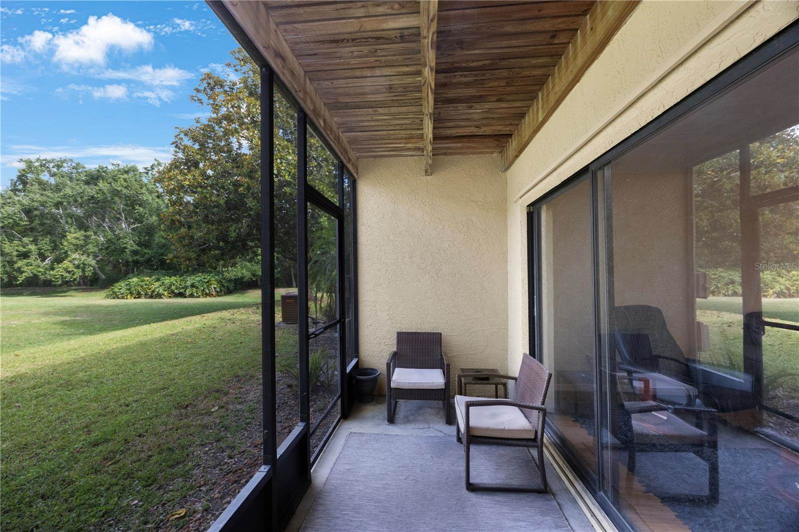 413 Somerset Lane, Palm Harbor, FL 34684