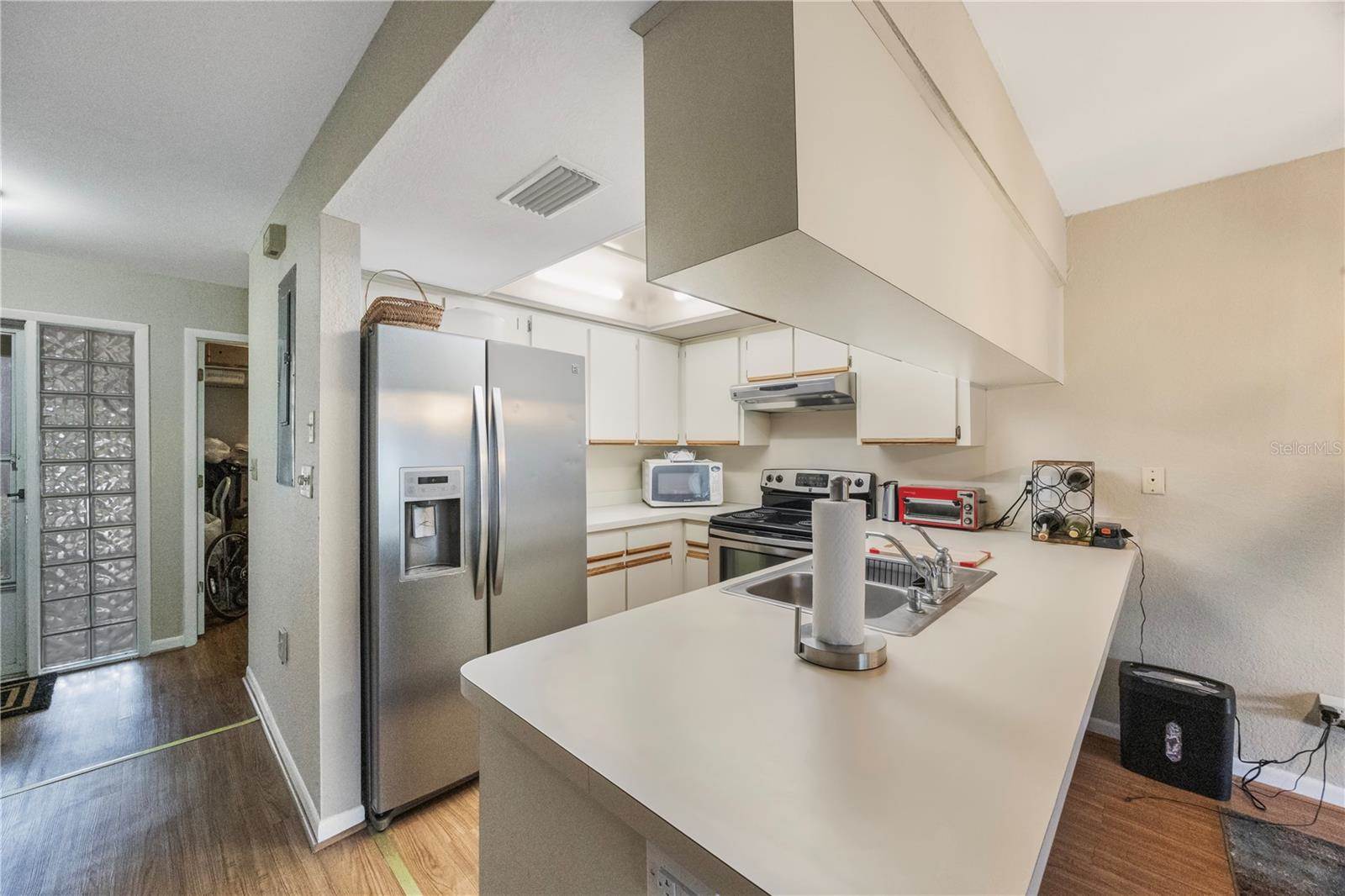 413 Somerset Lane, Palm Harbor, FL 34684