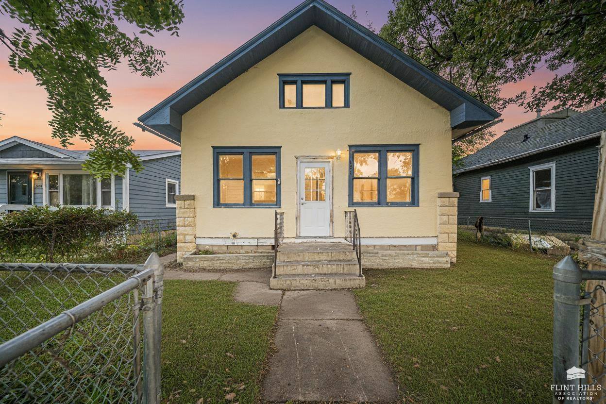 326 West 11th Street, Junction City, KS 66441