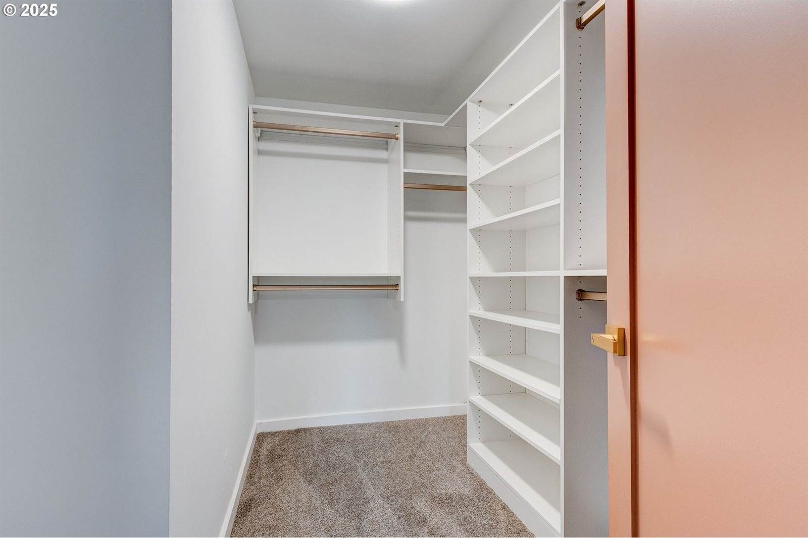 2041 Marylhurst Dr, West Linn, OR 97068