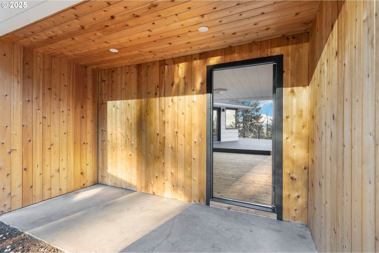 2041 Marylhurst Dr, West Linn, OR 97068