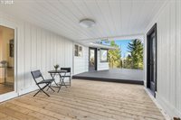 2041 Marylhurst Dr, West Linn, OR 97068