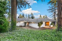 2041 Marylhurst Dr, West Linn, OR 97068