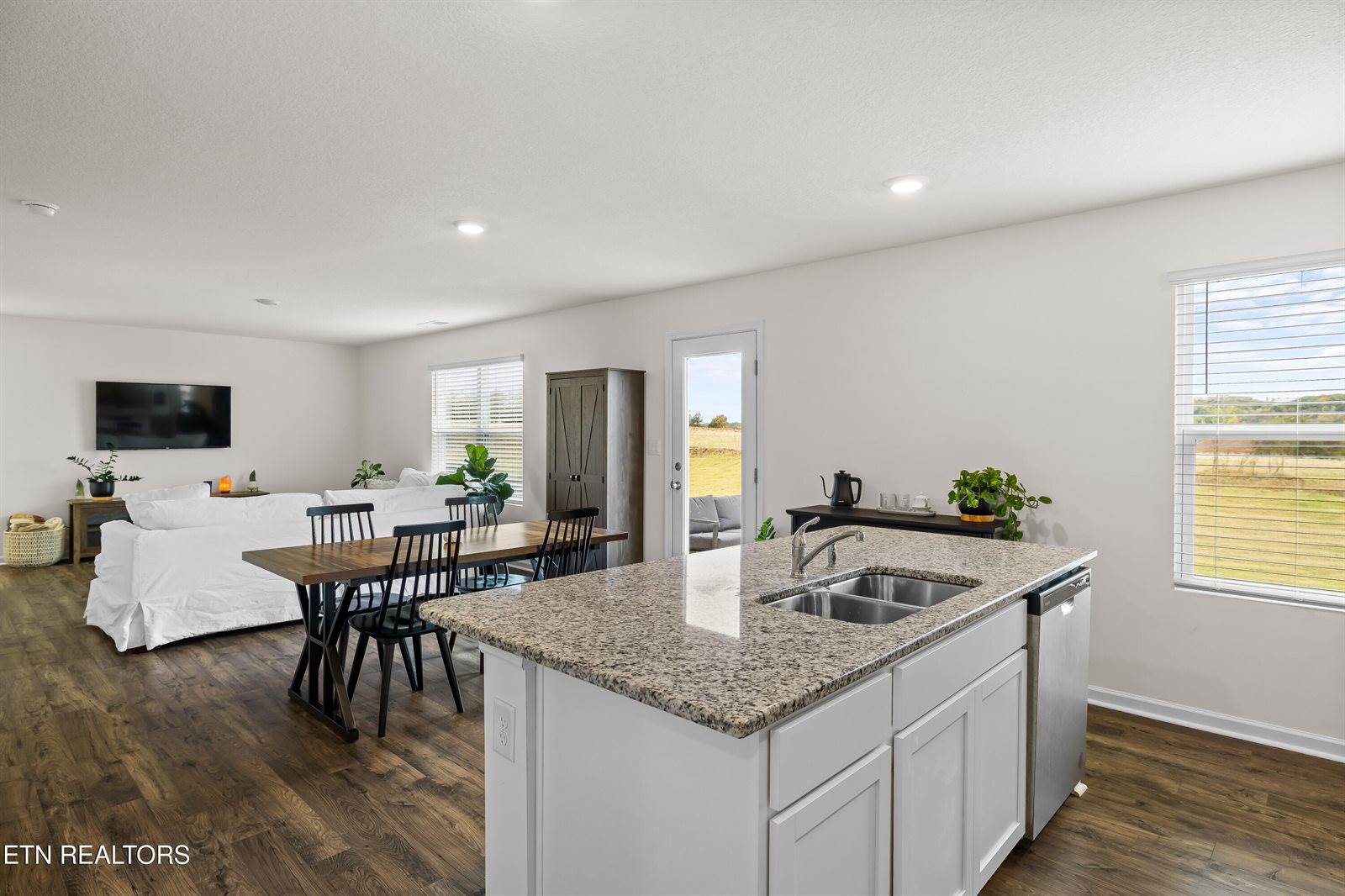 168 Crescent Circle, Niota, TN 37826