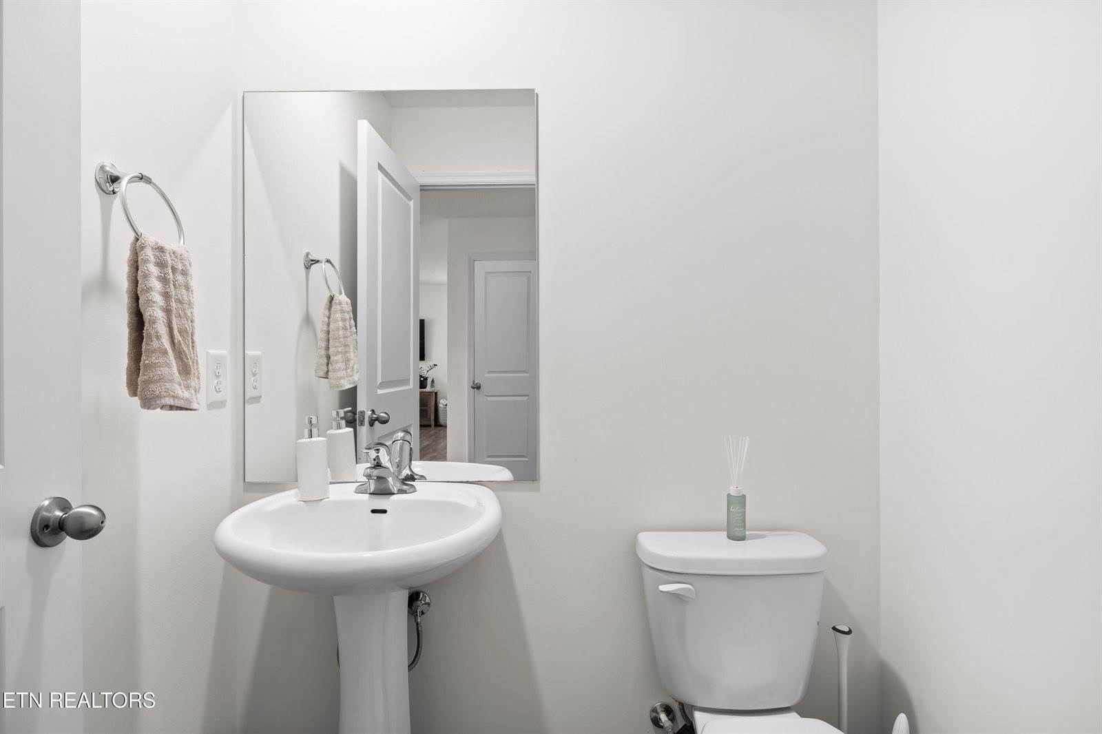 168 Crescent Circle, Niota, TN 37826