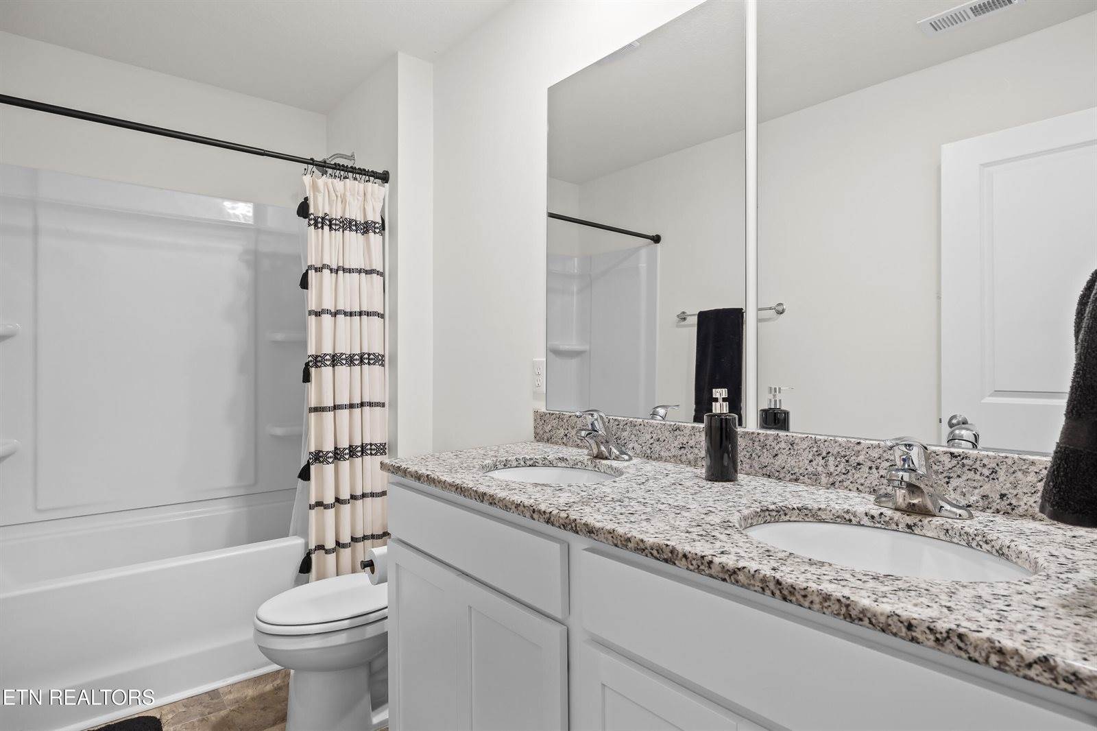 168 Crescent Circle, Niota, TN 37826