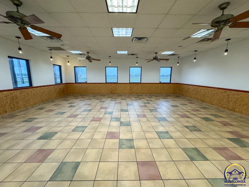 5916 SW Topeka BLVD, Topeka, KS 66619