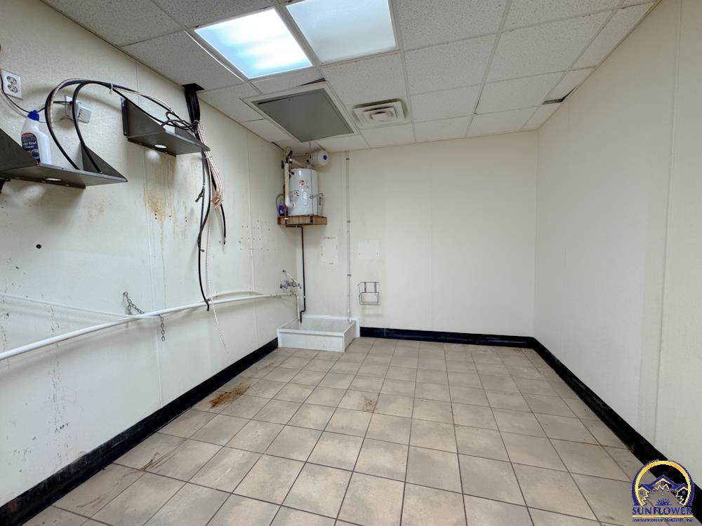 5916 SW Topeka BLVD, Topeka, KS 66619