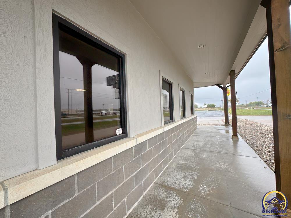 5916 SW Topeka BLVD, Topeka, KS 66619