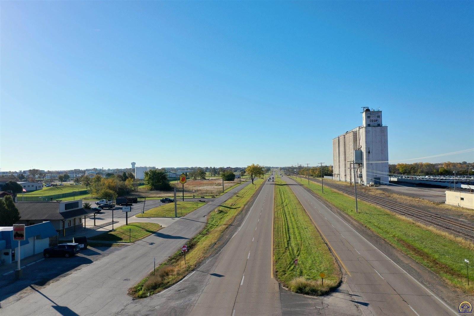 5916 SW Topeka BLVD, Topeka, KS 66619