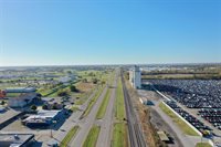 5916 SW Topeka BLVD, Topeka, KS 66619