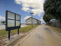 5916 SW Topeka BLVD, Topeka, KS 66619
