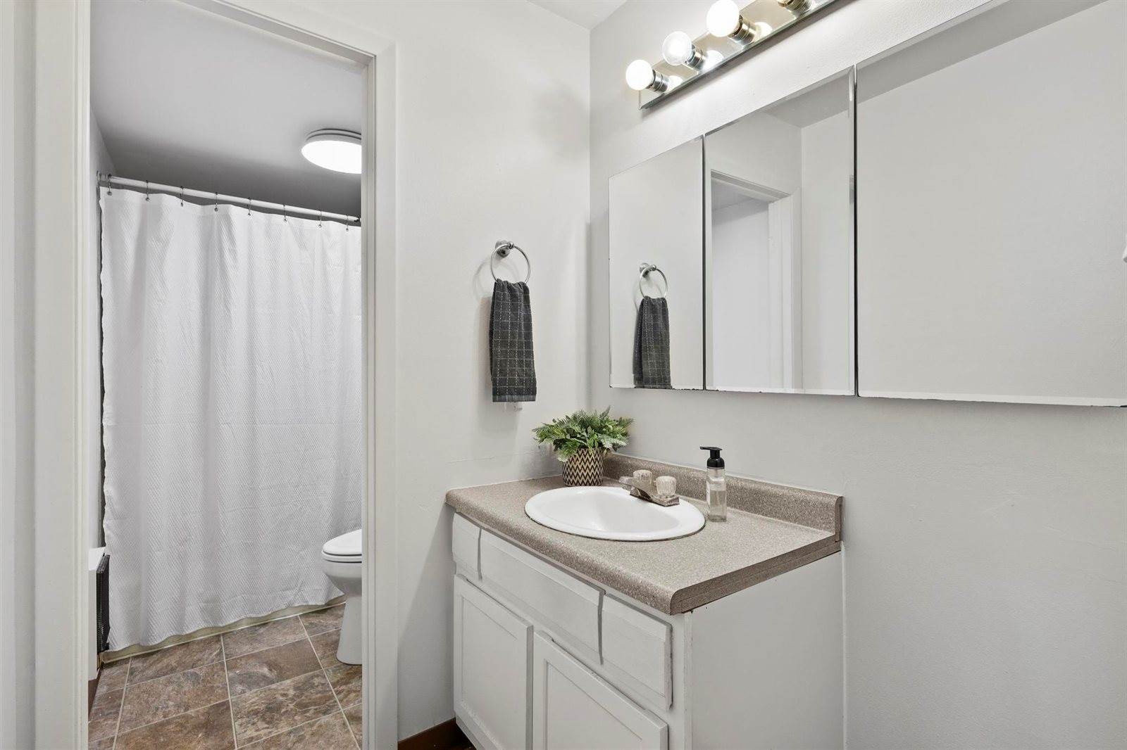 4324 Melody, Madison, WI 53704