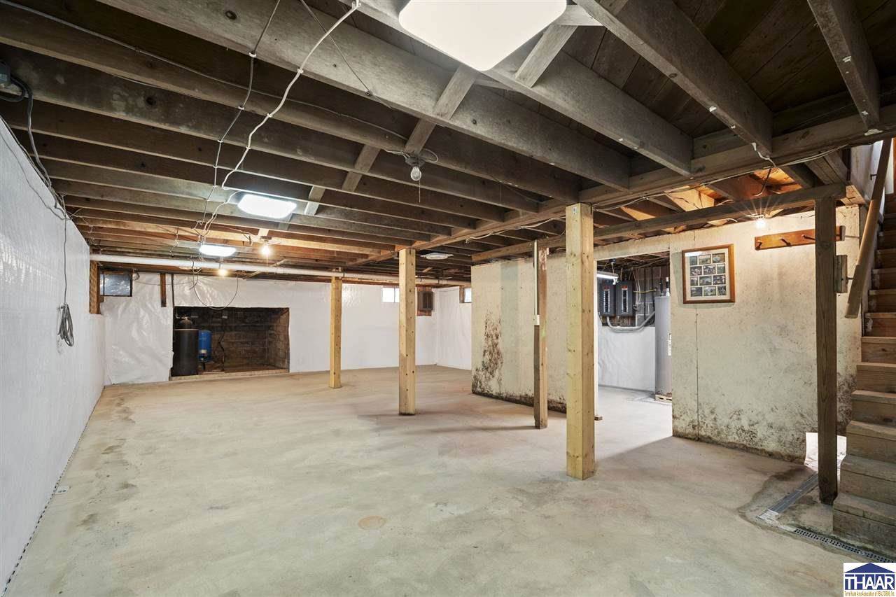 2074 West 300 S, Crawfordsville, IN 47933