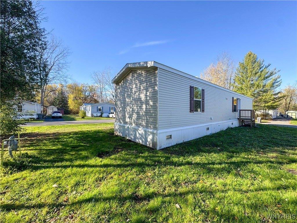 70 Rome Lane, Ontario, NY 14519